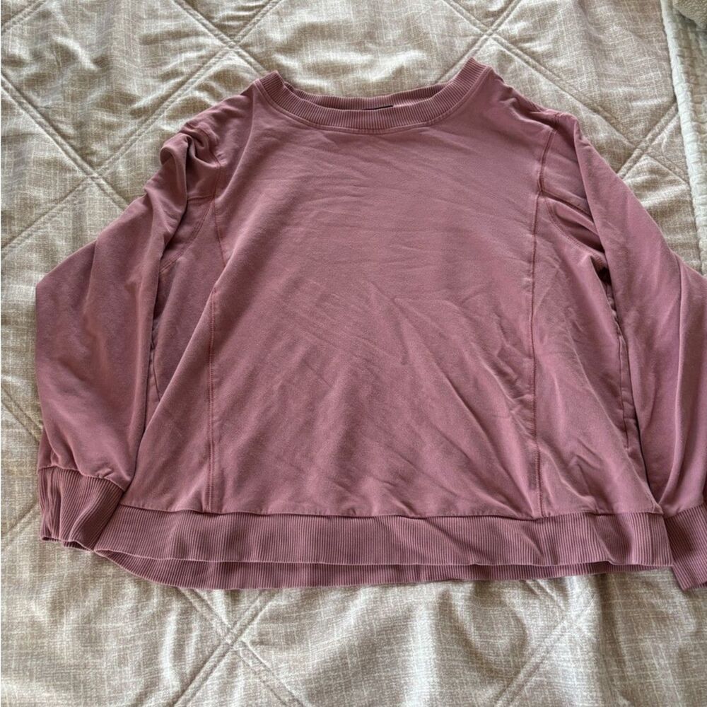 Banana Republic: Long Sleeve Crewneck Pink Women's Size Medium - Like New